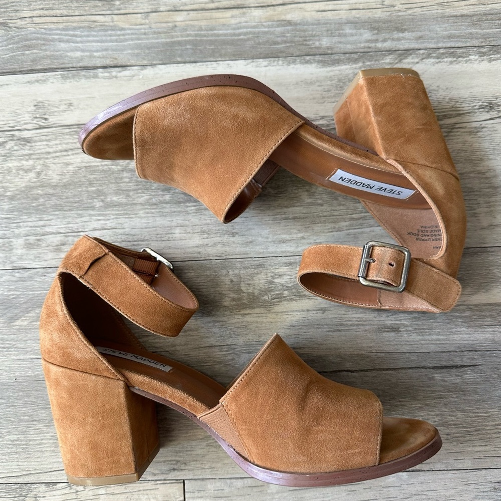 Steve Madden Salmah Suede Camel Block Heel Sandal… - image 2